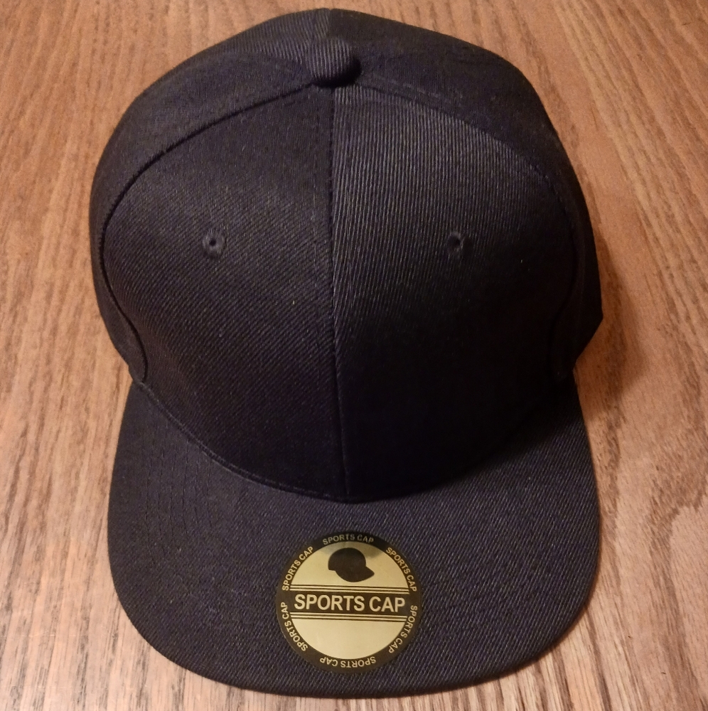 Snap back hat